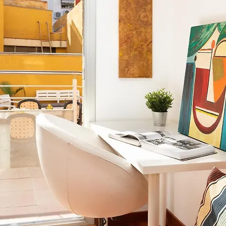 Apartment Lets Holidays Terrace Barcelona